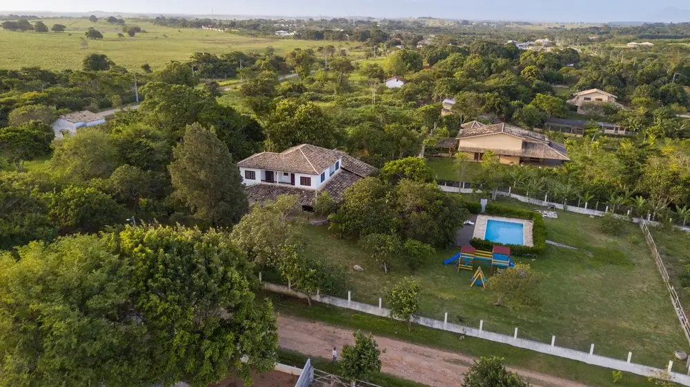 Vista aérea do sítio da escola